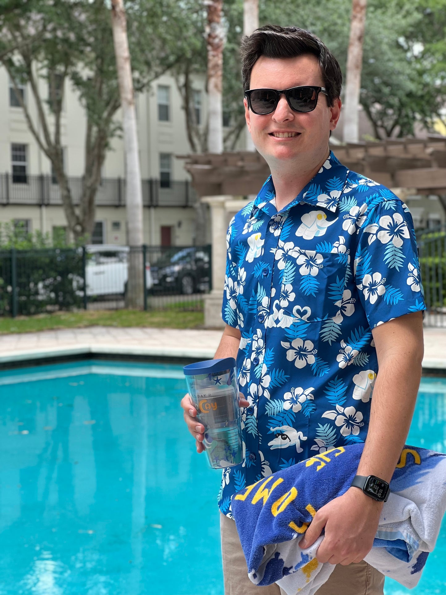 Cruise Towel Animal Tropical / Hawaiian Shirt